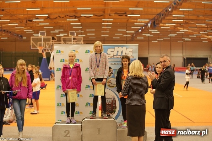 Zdjęcie w galerii na portalu naszraciborz.pl: Jesienne Międzynarodowe Halowe Mistrzostwa Powiatu Raciborskiego w Lekkiej Atletyce wiadomości z regionu