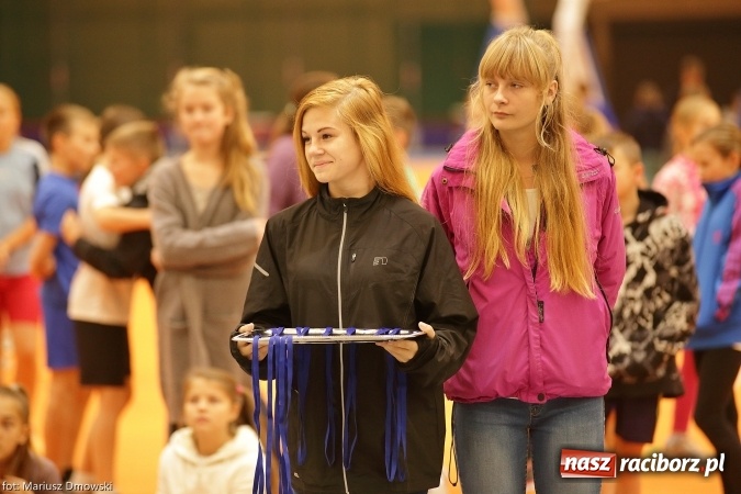 Zdjęcie w galerii na portalu naszraciborz.pl: Jesienne Międzynarodowe Halowe Mistrzostwa Powiatu Raciborskiego w Lekkiej Atletyce wiadomości z regionu