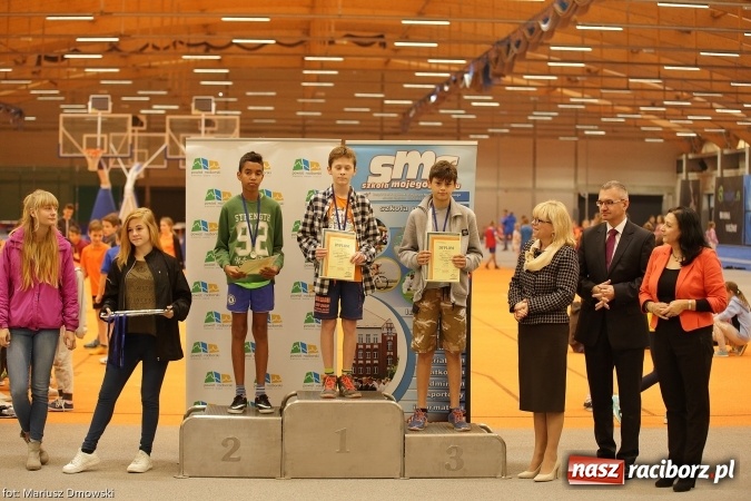 Zdjęcie w galerii na portalu naszraciborz.pl: Jesienne Międzynarodowe Halowe Mistrzostwa Powiatu Raciborskiego w Lekkiej Atletyce wiadomości z regionu