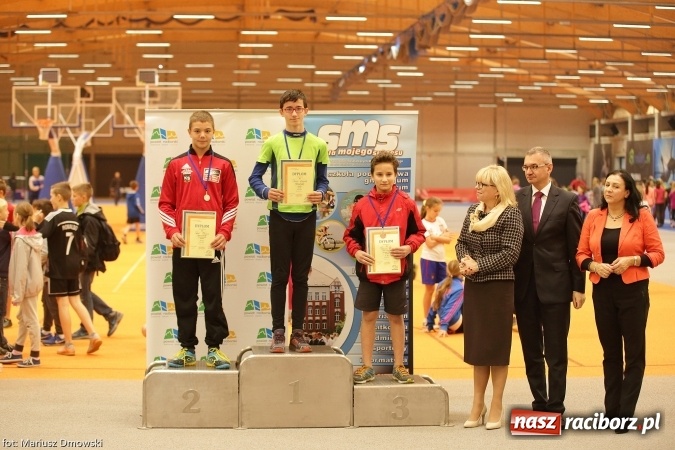 Zdjęcie w galerii na portalu naszraciborz.pl: Jesienne Międzynarodowe Halowe Mistrzostwa Powiatu Raciborskiego w Lekkiej Atletyce wiadomości z regionu