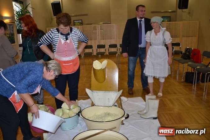 Zdjęcie w galerii na portalu naszraciborz.pl: Jesienne tworkowskie kiszynie kapusty wiadomości z regionu