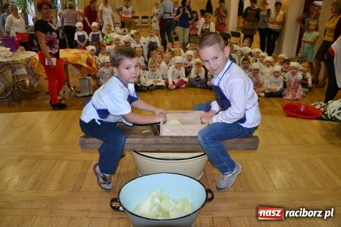 Zdjęcie w galerii na portalu naszraciborz.pl: Jesienne tworkowskie kiszynie kapusty wiadomości z regionu