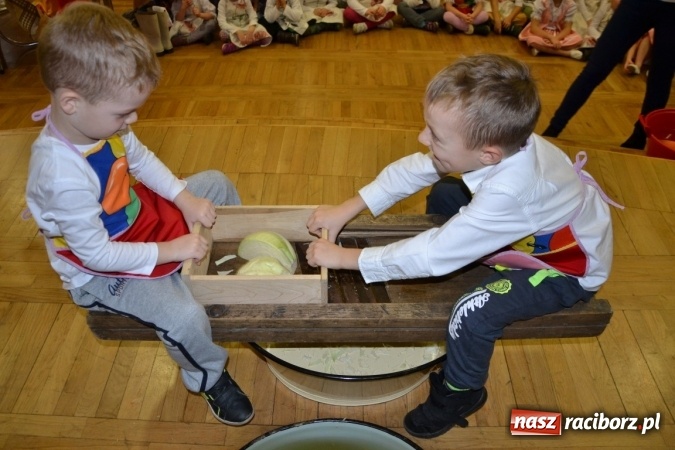 Zdjęcie w galerii na portalu naszraciborz.pl: Jesienne tworkowskie kiszynie kapusty wiadomości z regionu