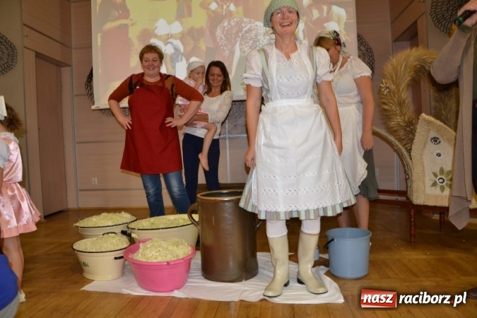 Zdjęcie w galerii na portalu naszraciborz.pl: Jesienne tworkowskie kiszynie kapusty wiadomości z regionu