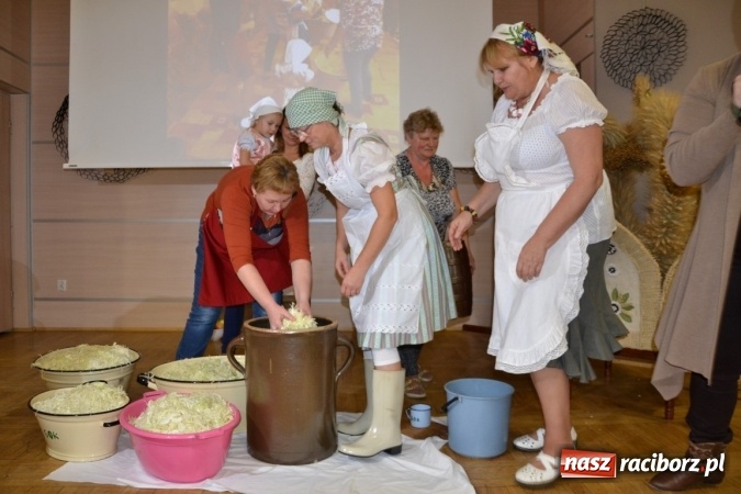 Zdjęcie w galerii na portalu naszraciborz.pl: Jesienne tworkowskie kiszynie kapusty wiadomości z regionu