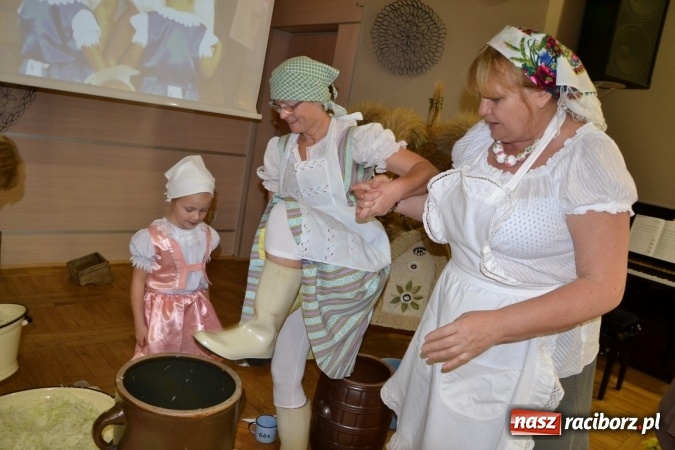 Zdjęcie w galerii na portalu naszraciborz.pl: Jesienne tworkowskie kiszynie kapusty wiadomości z regionu