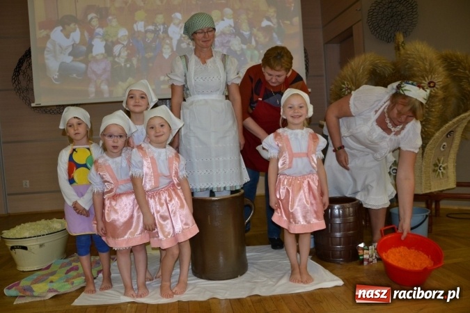 Zdjęcie w galerii na portalu naszraciborz.pl: Jesienne tworkowskie kiszynie kapusty wiadomości z regionu