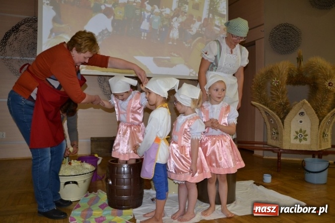 Zdjęcie w galerii na portalu naszraciborz.pl: Jesienne tworkowskie kiszynie kapusty wiadomości z regionu