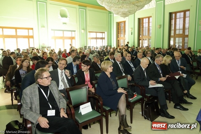 Zdjęcie w galerii na portalu naszraciborz.pl: W Raciborzu rozmawiano dzisiaj o odnawialnych źródłach energii  wiadomości z regionu