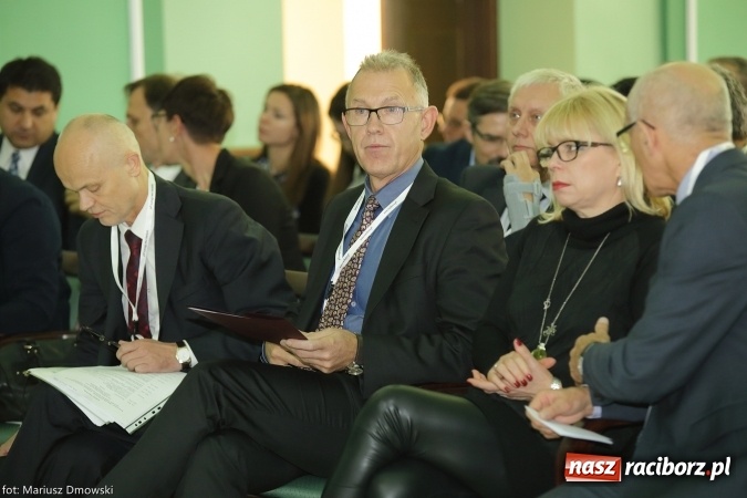 Zdjęcie w galerii na portalu naszraciborz.pl: W Raciborzu rozmawiano dzisiaj o odnawialnych źródłach energii  wiadomości z regionu