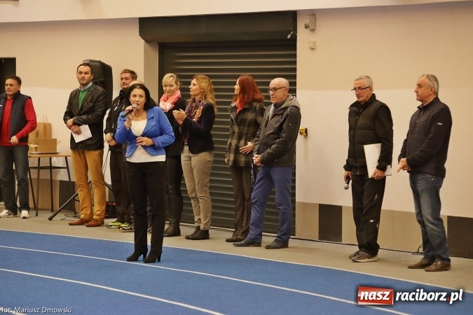 Zdjęcie w galerii na portalu naszraciborz.pl: Jesienne Międzynarodowe Halowe Mistrzostwa Powiatu Raciborskiego w Lekkiej Atletyce wiadomości z regionu