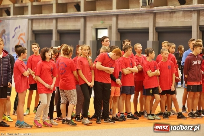 Zdjęcie w galerii na portalu naszraciborz.pl: Jesienne Międzynarodowe Halowe Mistrzostwa Powiatu Raciborskiego w Lekkiej Atletyce wiadomości z regionu