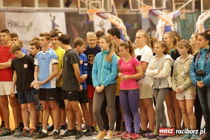 Zdjęcie w galerii na portalu naszraciborz.pl: Jesienne Międzynarodowe Halowe Mistrzostwa Powiatu Raciborskiego w Lekkiej Atletyce wiadomości z regionu