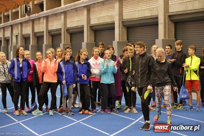 Zdjęcie w galerii na portalu naszraciborz.pl: Jesienne Międzynarodowe Halowe Mistrzostwa Powiatu Raciborskiego w Lekkiej Atletyce wiadomości z regionu