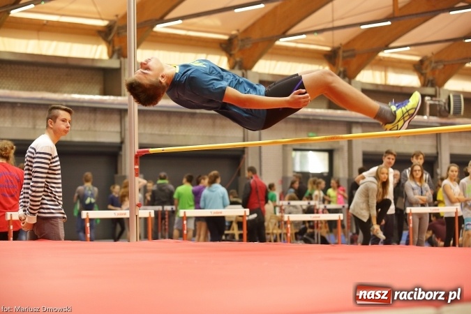 Zdjęcie w galerii na portalu naszraciborz.pl: Jesienne Międzynarodowe Halowe Mistrzostwa Powiatu Raciborskiego w Lekkiej Atletyce wiadomości z regionu