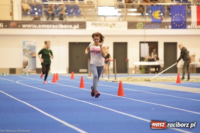 Zdjęcie w galerii na portalu naszraciborz.pl: Jesienne Międzynarodowe Halowe Mistrzostwa Powiatu Raciborskiego w Lekkiej Atletyce wiadomości z regionu