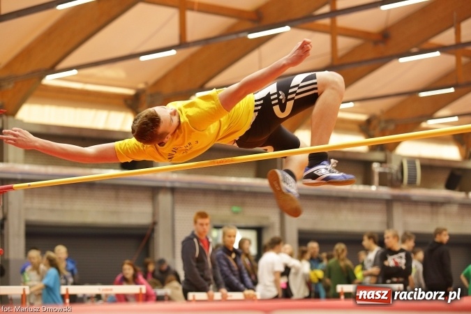 Zdjęcie w galerii na portalu naszraciborz.pl: Jesienne Międzynarodowe Halowe Mistrzostwa Powiatu Raciborskiego w Lekkiej Atletyce wiadomości z regionu