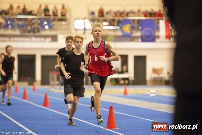 Zdjęcie w galerii na portalu naszraciborz.pl: Jesienne Międzynarodowe Halowe Mistrzostwa Powiatu Raciborskiego w Lekkiej Atletyce wiadomości z regionu