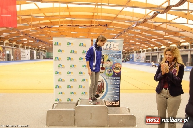 Zdjęcie w galerii na portalu naszraciborz.pl: Jesienne Międzynarodowe Halowe Mistrzostwa Powiatu Raciborskiego w Lekkiej Atletyce wiadomości z regionu