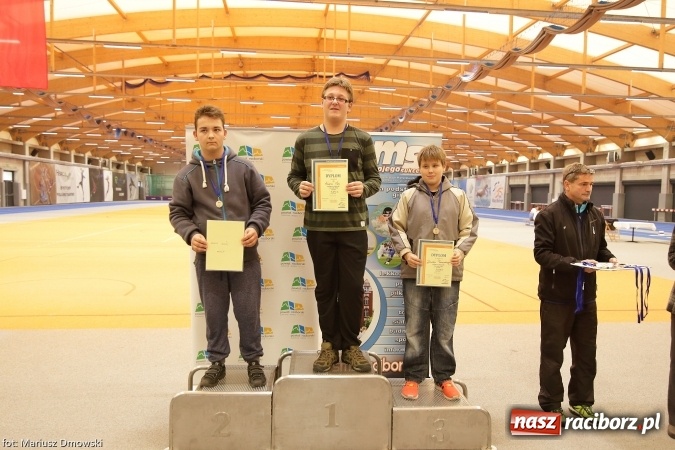 Zdjęcie w galerii na portalu naszraciborz.pl: Jesienne Międzynarodowe Halowe Mistrzostwa Powiatu Raciborskiego w Lekkiej Atletyce wiadomości z regionu