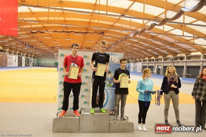 Zdjęcie w galerii na portalu naszraciborz.pl: Jesienne Międzynarodowe Halowe Mistrzostwa Powiatu Raciborskiego w Lekkiej Atletyce wiadomości z regionu