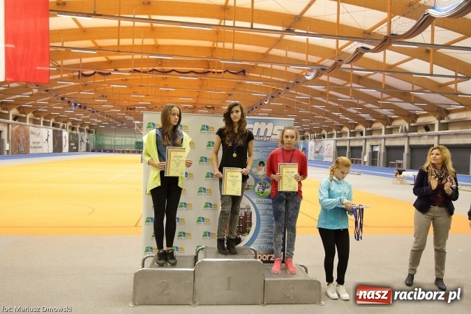 Zdjęcie w galerii na portalu naszraciborz.pl: Jesienne Międzynarodowe Halowe Mistrzostwa Powiatu Raciborskiego w Lekkiej Atletyce wiadomości z regionu
