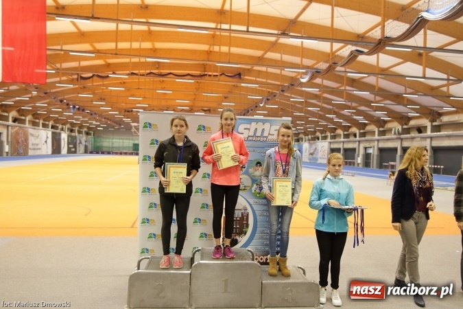 Zdjęcie w galerii na portalu naszraciborz.pl: Jesienne Międzynarodowe Halowe Mistrzostwa Powiatu Raciborskiego w Lekkiej Atletyce wiadomości z regionu