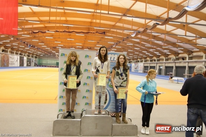 Zdjęcie w galerii na portalu naszraciborz.pl: Jesienne Międzynarodowe Halowe Mistrzostwa Powiatu Raciborskiego w Lekkiej Atletyce wiadomości z regionu