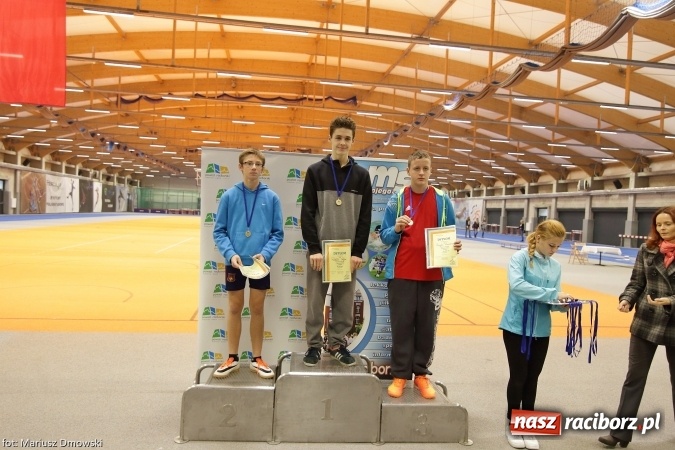 Zdjęcie w galerii na portalu naszraciborz.pl: Jesienne Międzynarodowe Halowe Mistrzostwa Powiatu Raciborskiego w Lekkiej Atletyce wiadomości z regionu