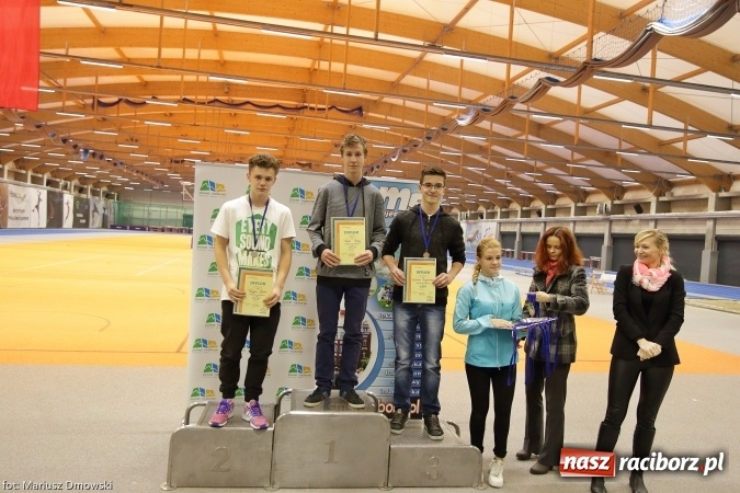 Zdjęcie w galerii na portalu naszraciborz.pl: Jesienne Międzynarodowe Halowe Mistrzostwa Powiatu Raciborskiego w Lekkiej Atletyce wiadomości z regionu