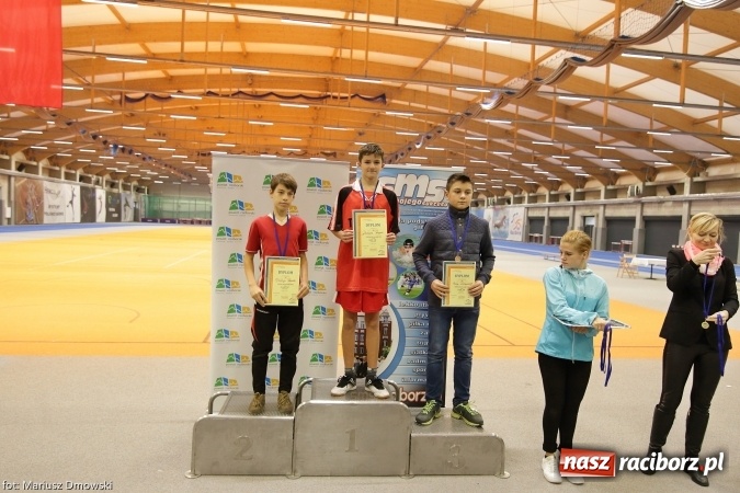 Zdjęcie w galerii na portalu naszraciborz.pl: Jesienne Międzynarodowe Halowe Mistrzostwa Powiatu Raciborskiego w Lekkiej Atletyce wiadomości z regionu