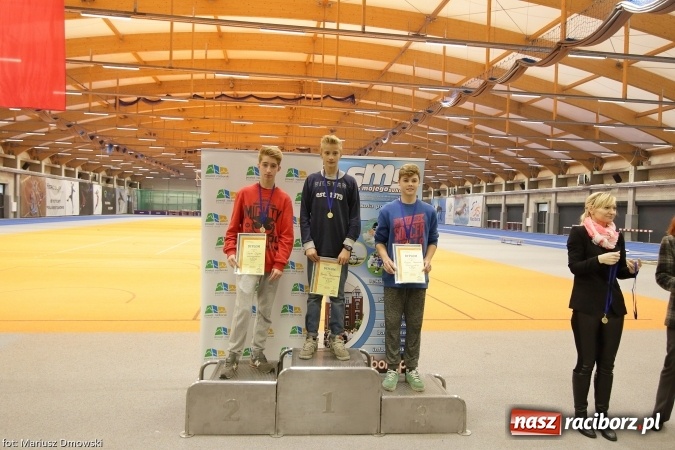 Zdjęcie w galerii na portalu naszraciborz.pl: Jesienne Międzynarodowe Halowe Mistrzostwa Powiatu Raciborskiego w Lekkiej Atletyce wiadomości z regionu