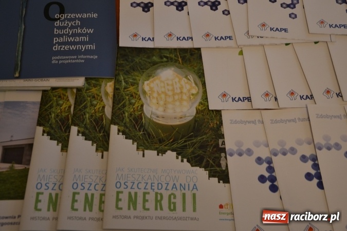 Zdjęcie w galerii na portalu naszraciborz.pl: O fotowoltaice na raciborskim zamku wiadomości z regionu