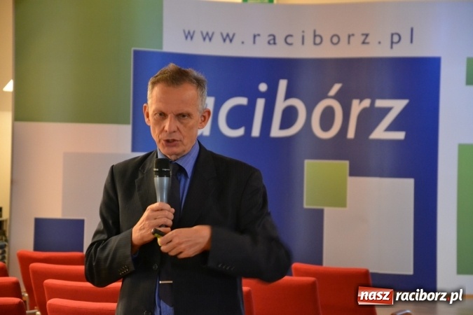 Zdjęcie w galerii na portalu naszraciborz.pl: O fotowoltaice na raciborskim zamku wiadomości z regionu