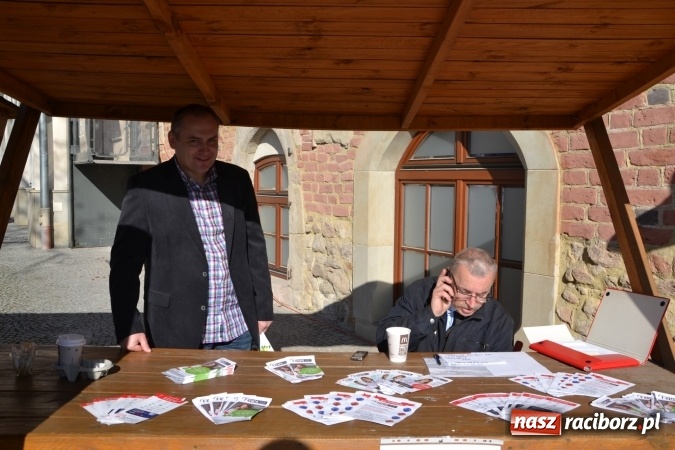 Zdjęcie w galerii na portalu naszraciborz.pl: O fotowoltaice na raciborskim zamku wiadomości z regionu