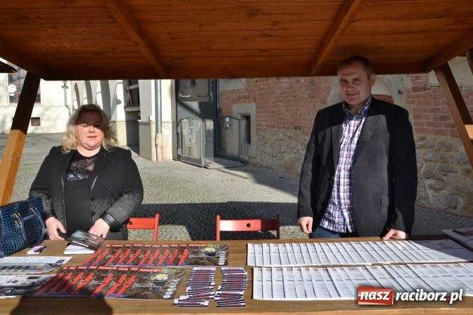 Zdjęcie w galerii na portalu naszraciborz.pl: O fotowoltaice na raciborskim zamku wiadomości z regionu
