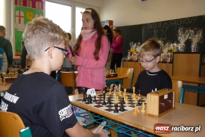 Zdjęcie w galerii na portalu naszraciborz.pl: Tworkowiki na turnieju szachowym w Piszczu wiadomości z regionu