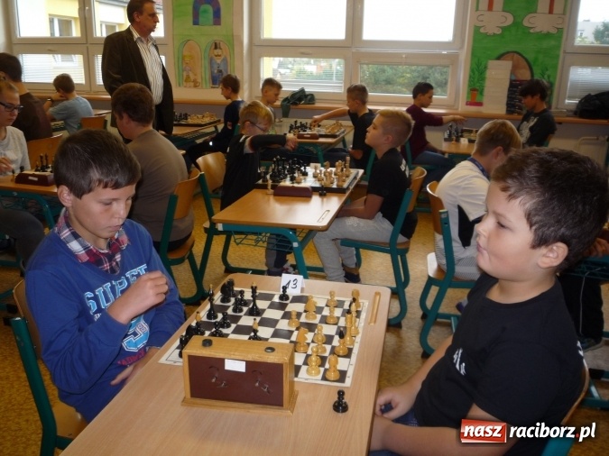 Zdjęcie w galerii na portalu naszraciborz.pl: Tworkowiki na turnieju szachowym w Piszczu wiadomości z regionu