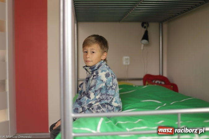 Zdjęcie w galerii na portalu naszraciborz.pl: Piękne Anioły opanowały Racibórz! Kolejne wyremontowane pokoje dla dzieci wiadomości z regionu