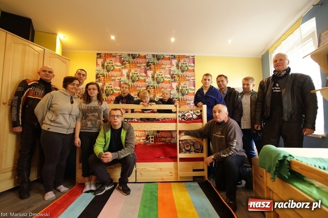 Zdjęcie w galerii na portalu naszraciborz.pl: Piękne Anioły opanowały Racibórz! Kolejne wyremontowane pokoje dla dzieci wiadomości z regionu