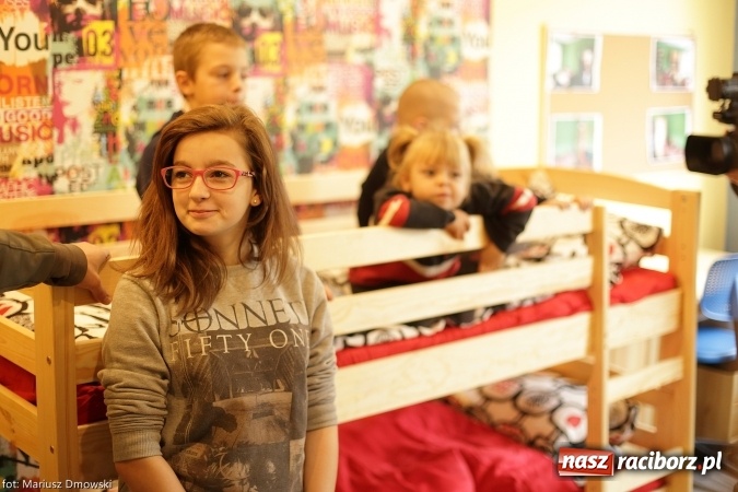 Zdjęcie w galerii na portalu naszraciborz.pl: Piękne Anioły opanowały Racibórz! Kolejne wyremontowane pokoje dla dzieci wiadomości z regionu