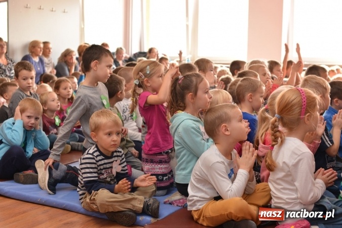 Zdjęcie w galerii na portalu naszraciborz.pl: Pięciolatki do szkół? Szkoła Podstawowa nr 18 uczy już najmłodszych… wiadomości z regionu