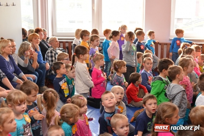 Zdjęcie w galerii na portalu naszraciborz.pl: Pięciolatki do szkół? Szkoła Podstawowa nr 18 uczy już najmłodszych… wiadomości z regionu