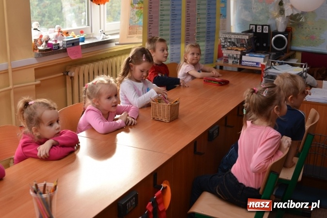 Zdjęcie w galerii na portalu naszraciborz.pl: Pięciolatki do szkół? Szkoła Podstawowa nr 18 uczy już najmłodszych… wiadomości z regionu