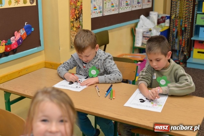 Zdjęcie w galerii na portalu naszraciborz.pl: Pięciolatki do szkół? Szkoła Podstawowa nr 18 uczy już najmłodszych… wiadomości z regionu