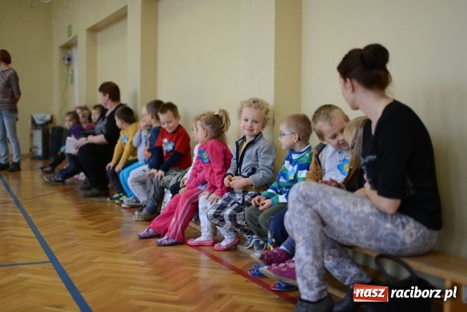 Zdjęcie w galerii na portalu naszraciborz.pl: Pięciolatki do szkół? Szkoła Podstawowa nr 18 uczy już najmłodszych… wiadomości z regionu