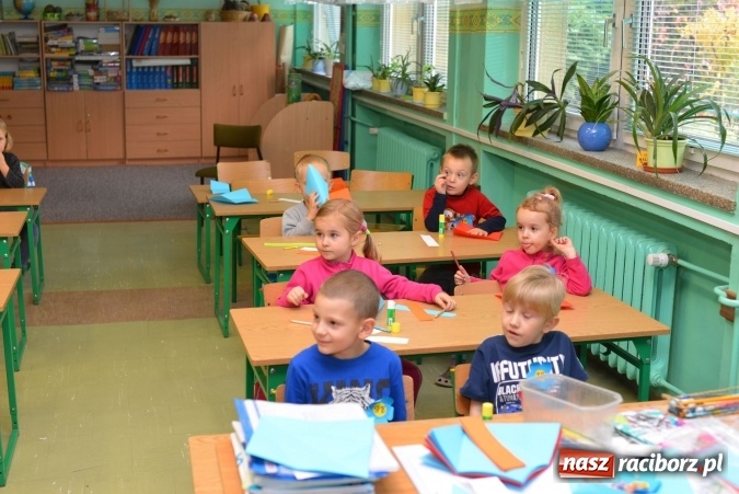 Zdjęcie w galerii na portalu naszraciborz.pl: Pięciolatki do szkół? Szkoła Podstawowa nr 18 uczy już najmłodszych… wiadomości z regionu