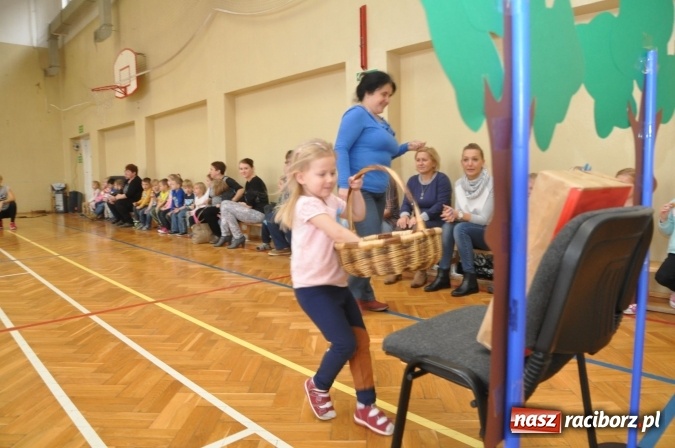 Zdjęcie w galerii na portalu naszraciborz.pl: Pięciolatki do szkół? Szkoła Podstawowa nr 18 uczy już najmłodszych… wiadomości z regionu