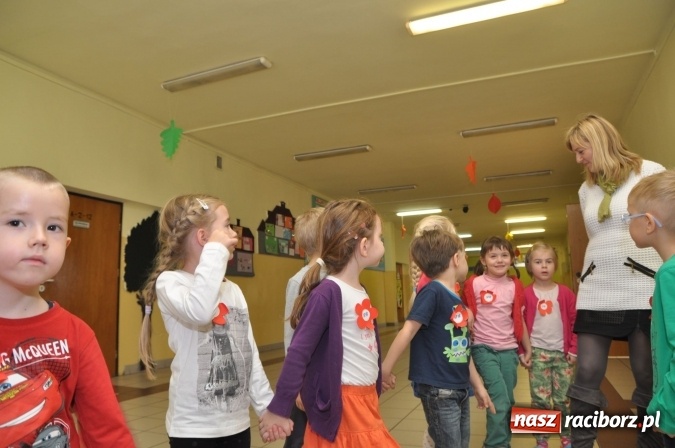 Zdjęcie w galerii na portalu naszraciborz.pl: Pięciolatki do szkół? Szkoła Podstawowa nr 18 uczy już najmłodszych… wiadomości z regionu