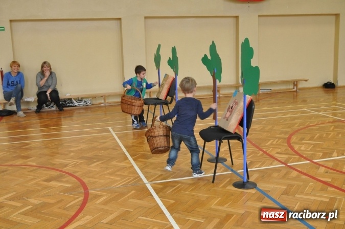 Zdjęcie w galerii na portalu naszraciborz.pl: Pięciolatki do szkół? Szkoła Podstawowa nr 18 uczy już najmłodszych… wiadomości z regionu